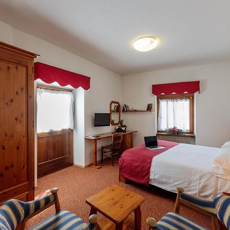 Hotel Miramonti Corvara ภายนอก รูปภาพ