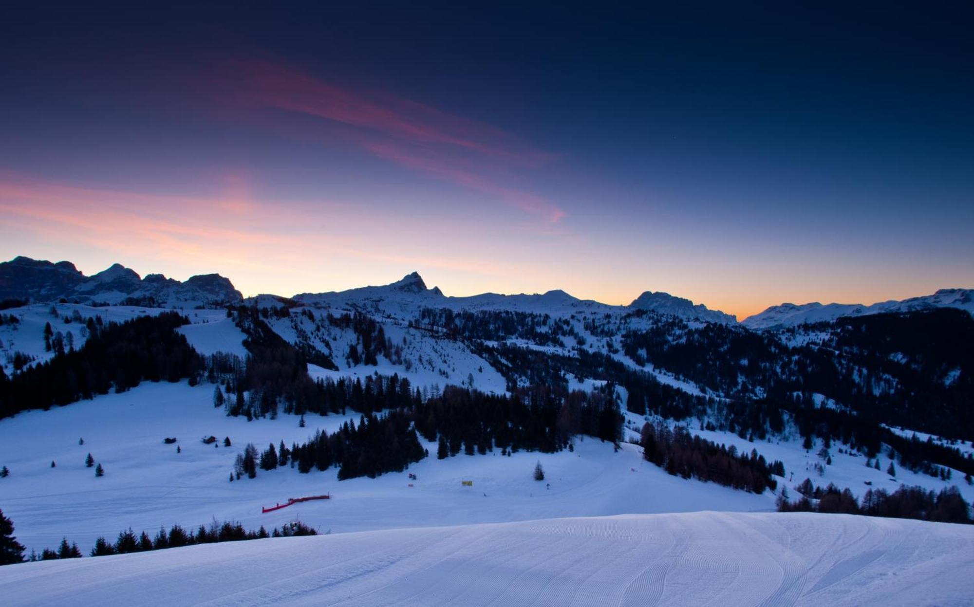Hotel Miramonti Corvara ภายนอก รูปภาพ